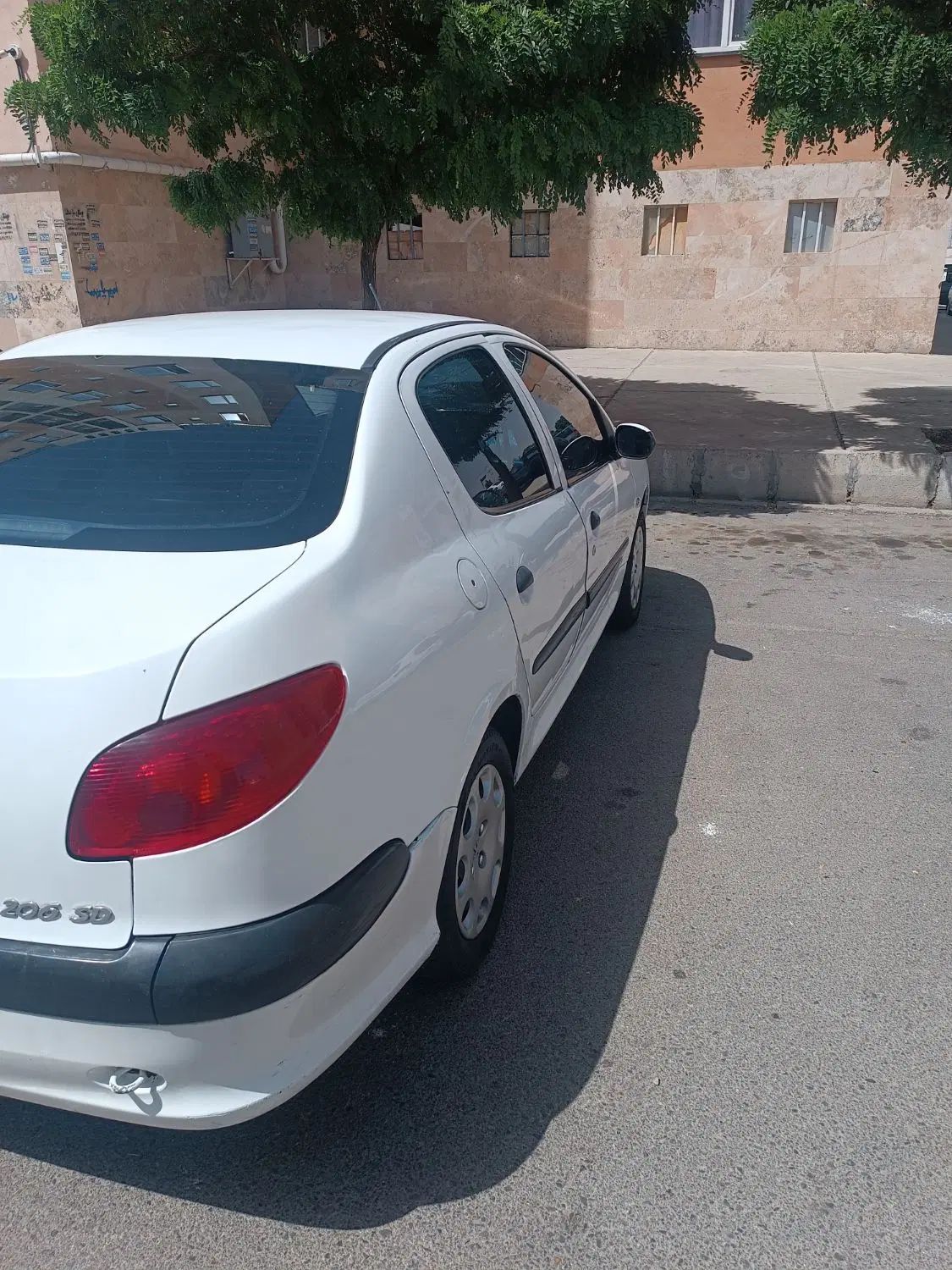 پژو ۲۰۶ صندوق دار v20 - 1390
