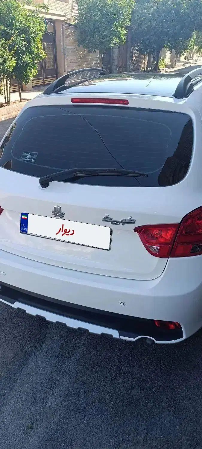 کوییک R دنده‌ای - 1403
