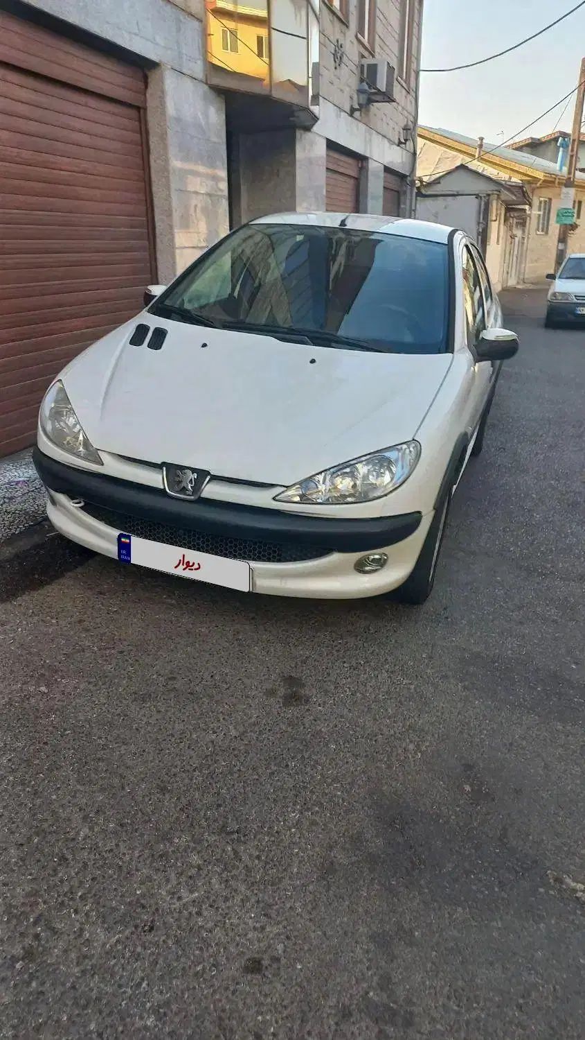 پژو ۲۰۶ صندوق دار v8 - 1395