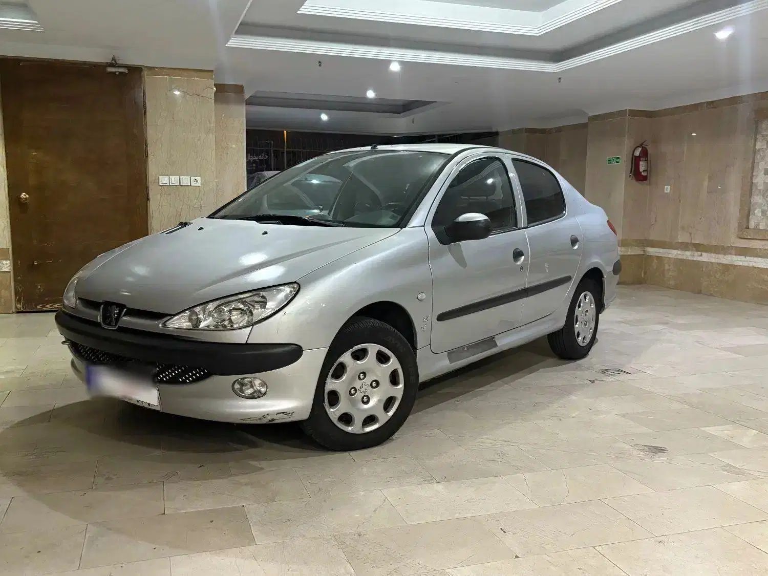 پژو ۲۰۶ صندوق دار v8 - 1397