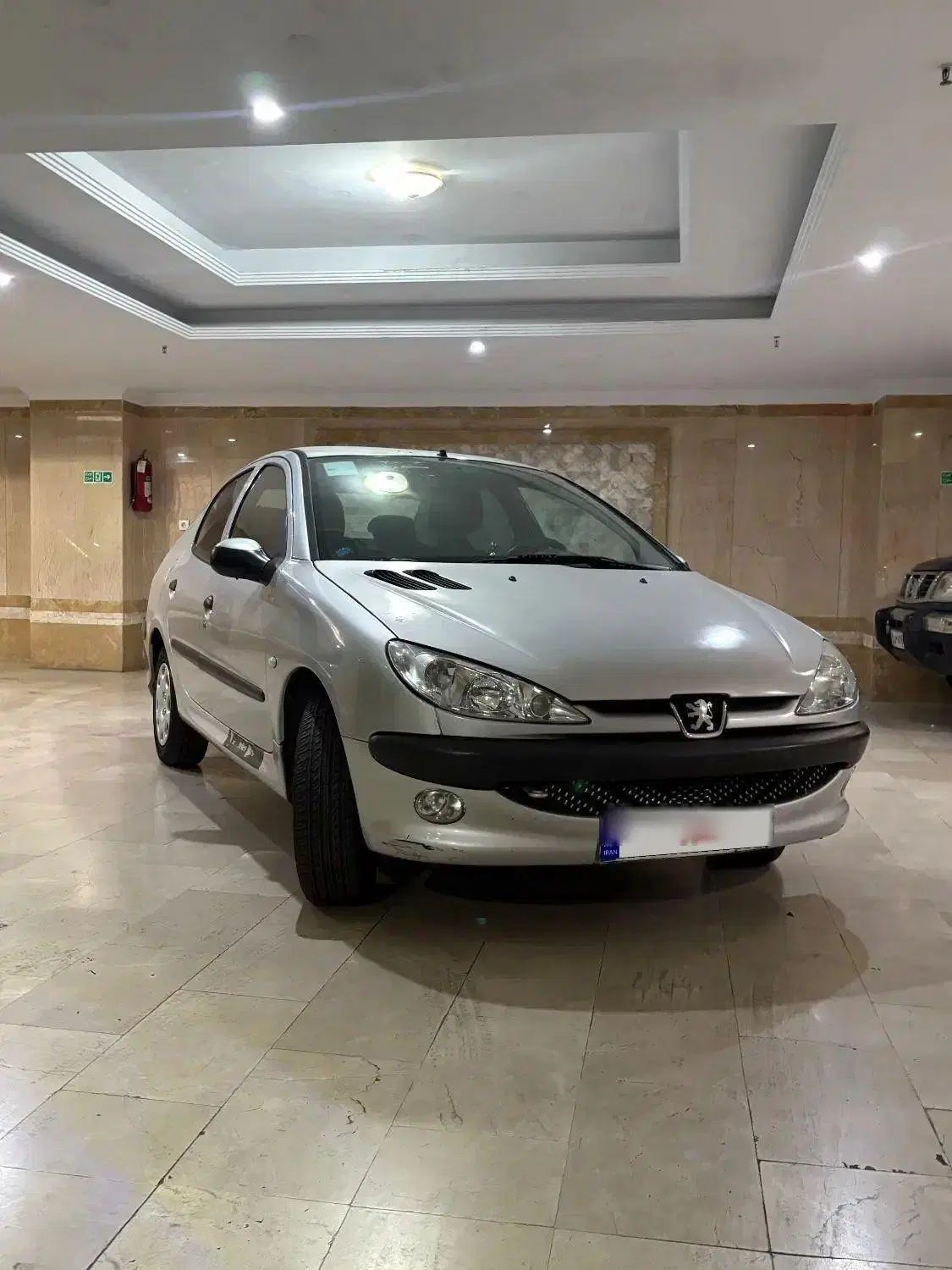 پژو ۲۰۶ صندوق دار v8 - 1397