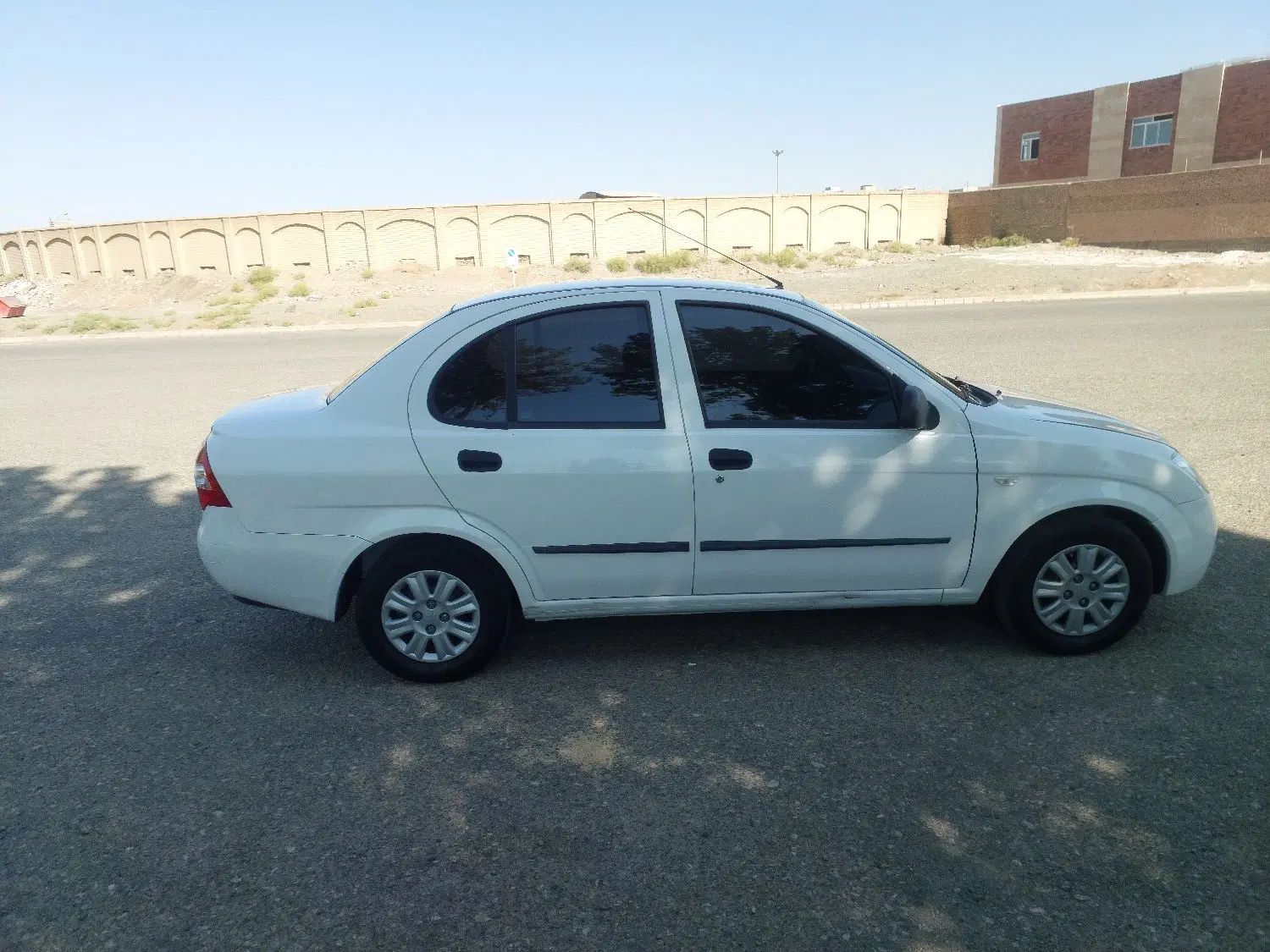 تیبا صندوق دار SX - 1400