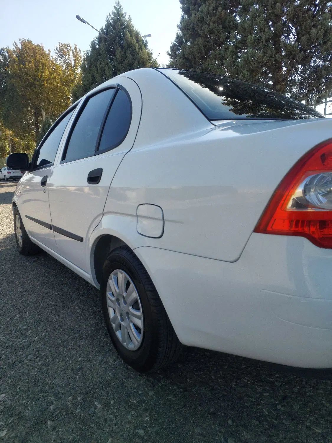 تیبا صندوق دار SX - 1400