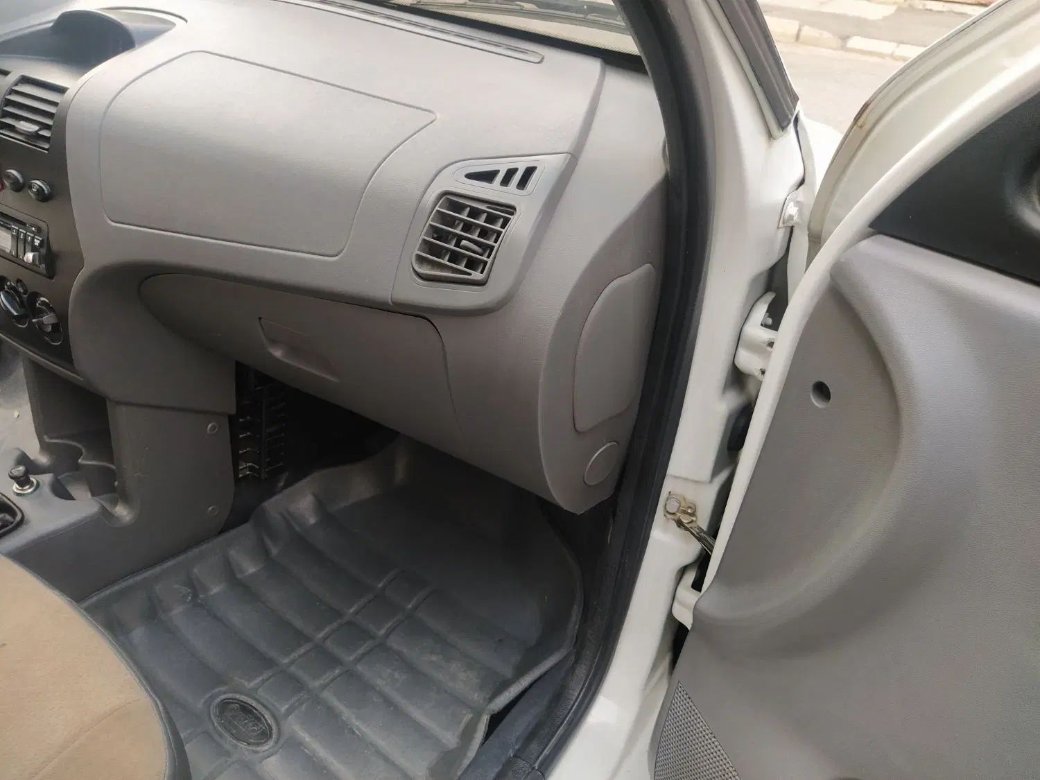 تیبا صندوق دار SX - 1390