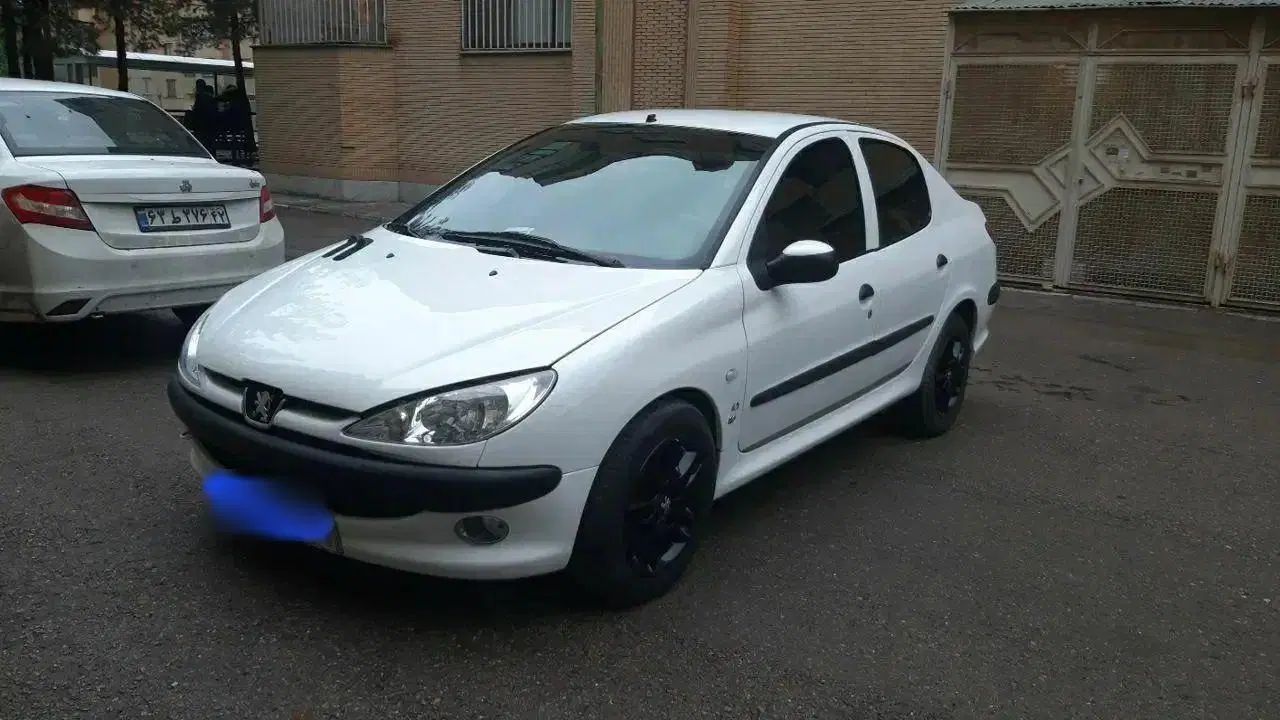 پژو ۲۰۶ صندوق دار v8 - 1396