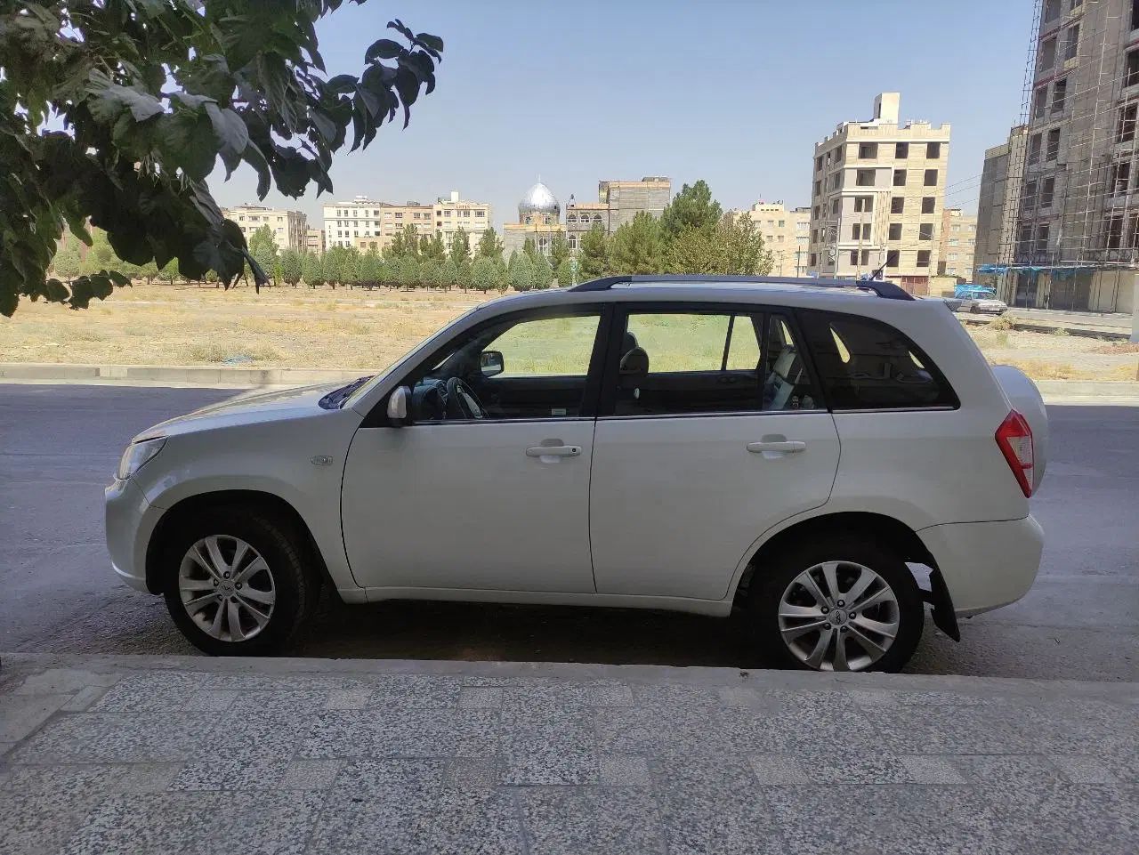 خودرو ام وی ام، X33 آگهی ann_19982141