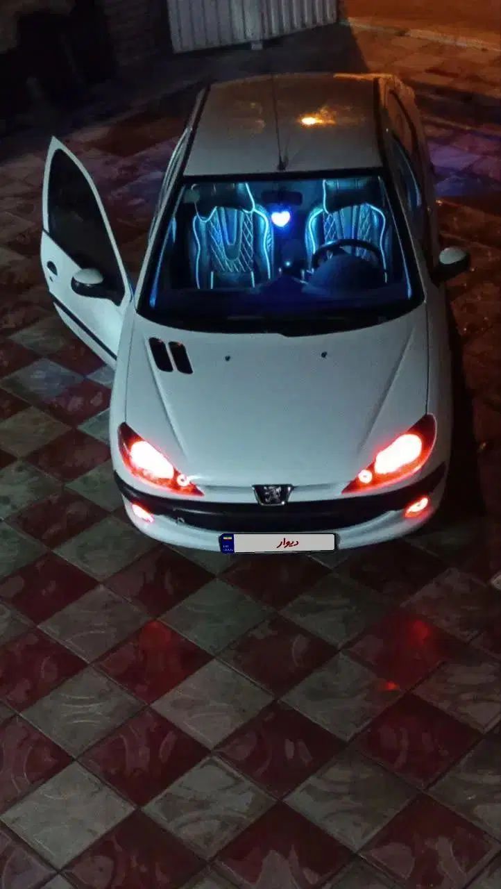 پژو ۲۰۶ صندوق دار v8 - 1392