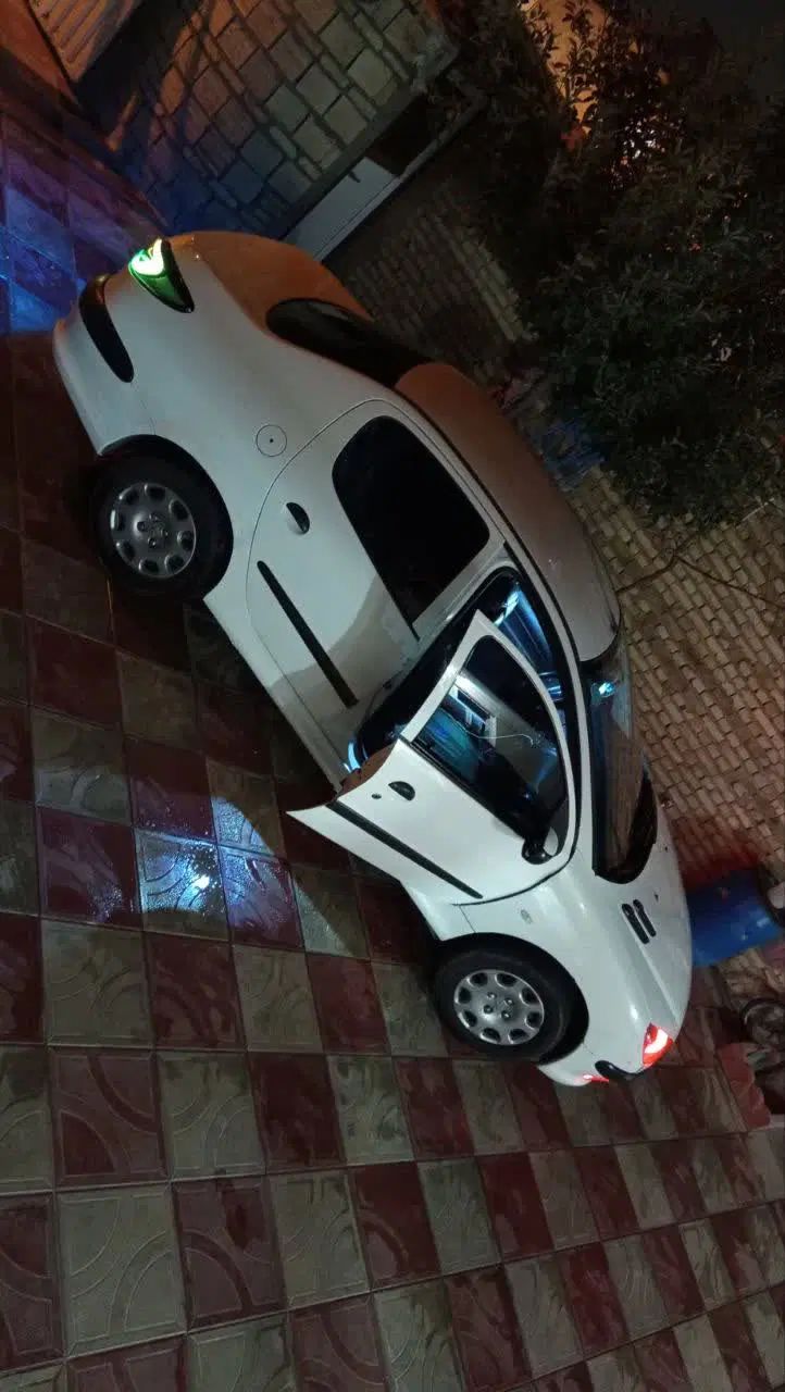 پژو ۲۰۶ صندوق دار v8 - 1392