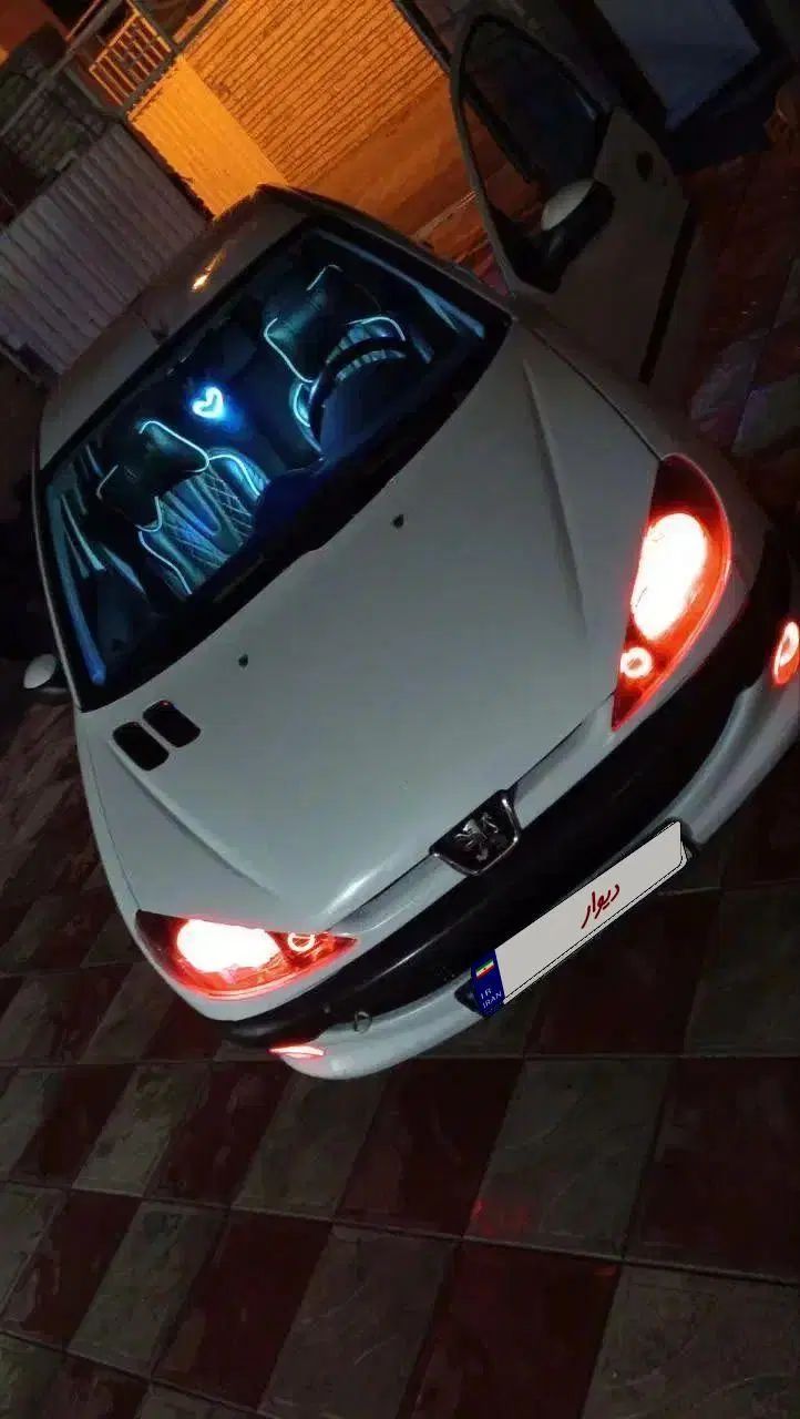 پژو ۲۰۶ صندوق دار v8 - 1392