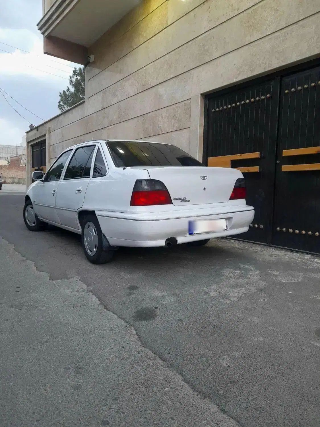 دوو سیلو سدان - 1380