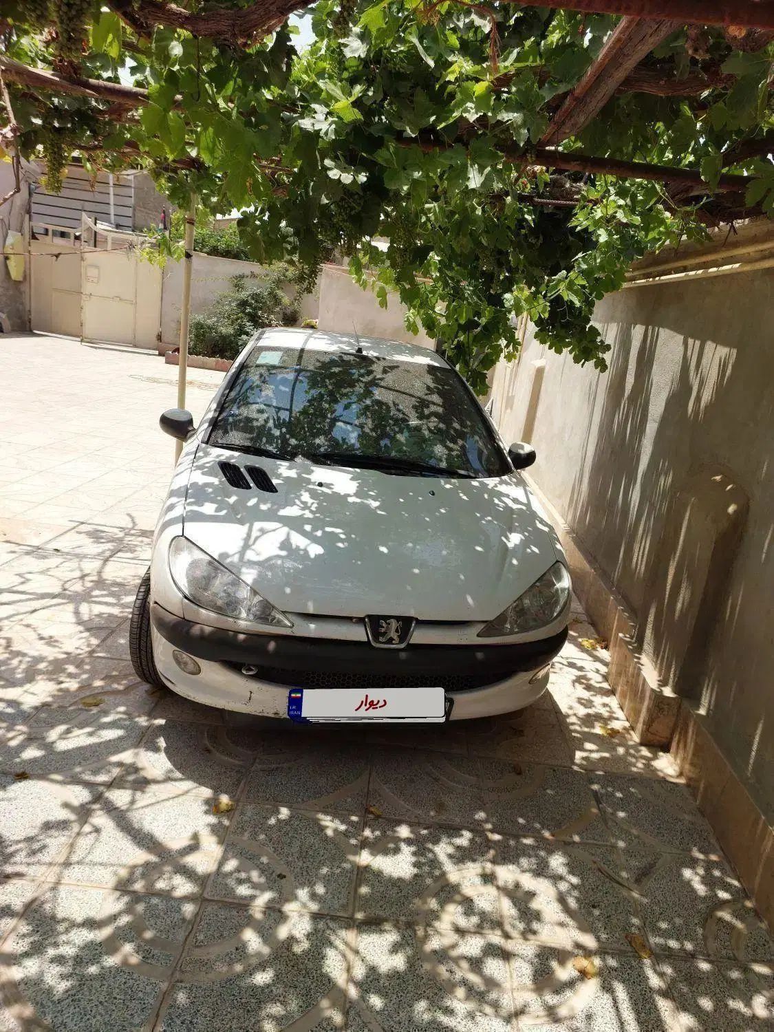 پژو ۲۰۶ صندوق دار v8 - 1398