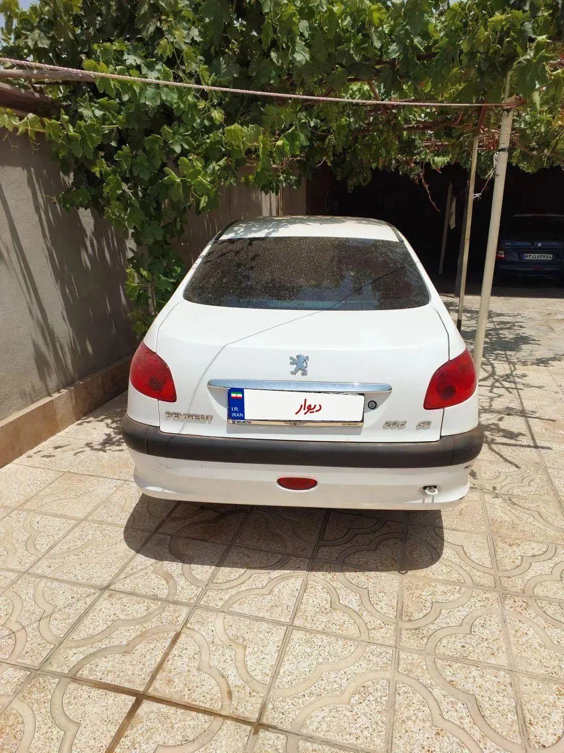 پژو ۲۰۶ صندوق دار v8 - 1398