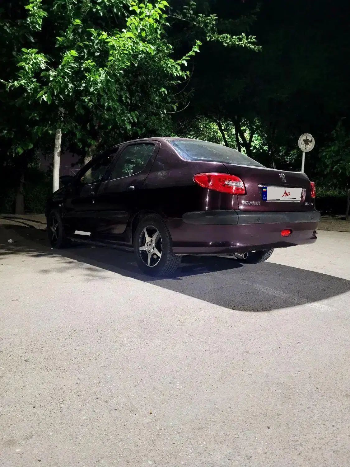 پژو ۲۰۶ صندوق دار v8 - 1393