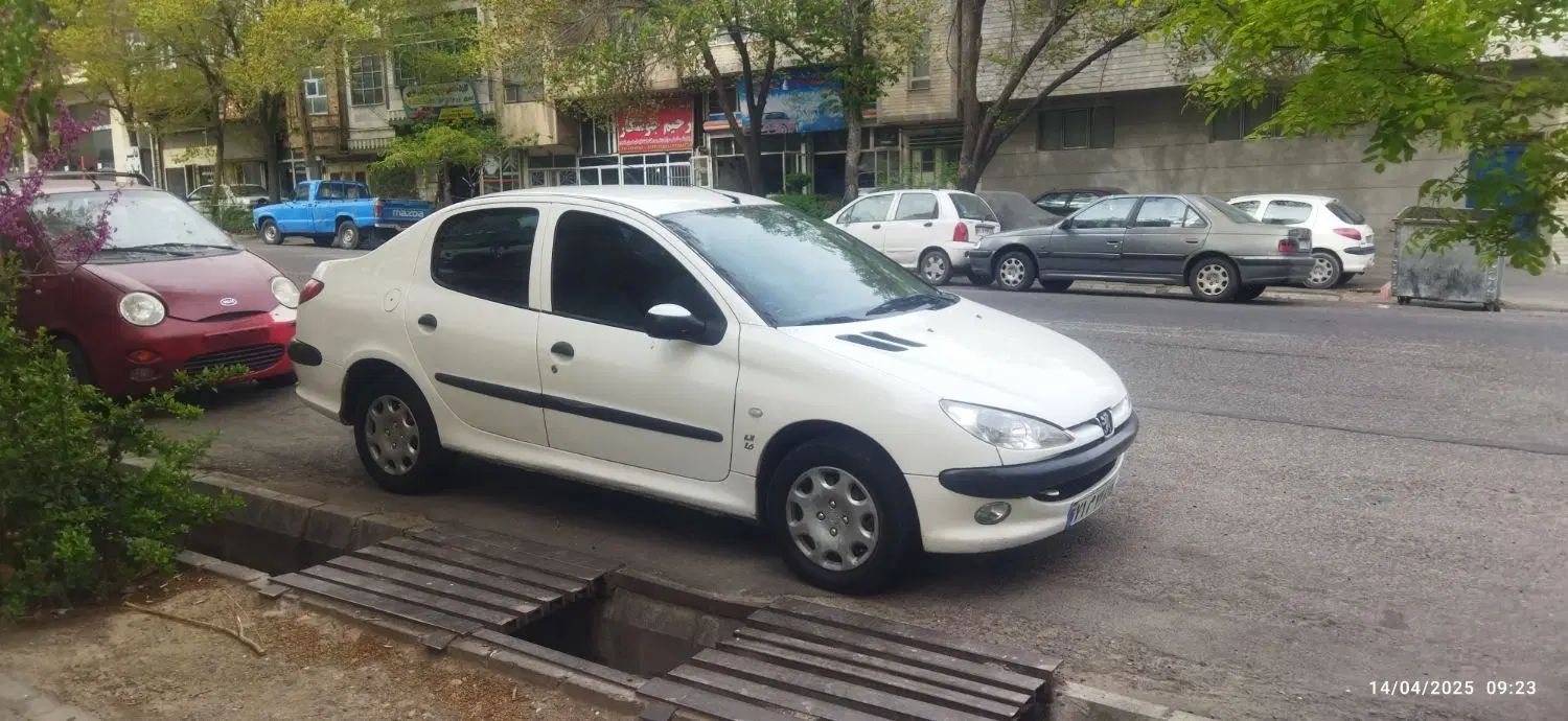 پژو ۲۰۶ صندوق دار v8 - 1389