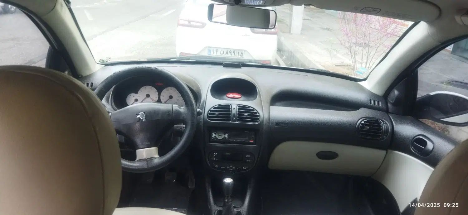 پژو ۲۰۶ صندوق دار v8 - 1389