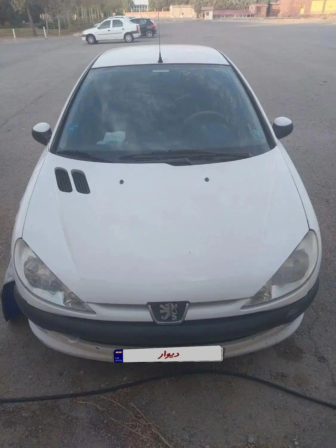 پژو ۲۰۶ صندوق دار v8 - 1390