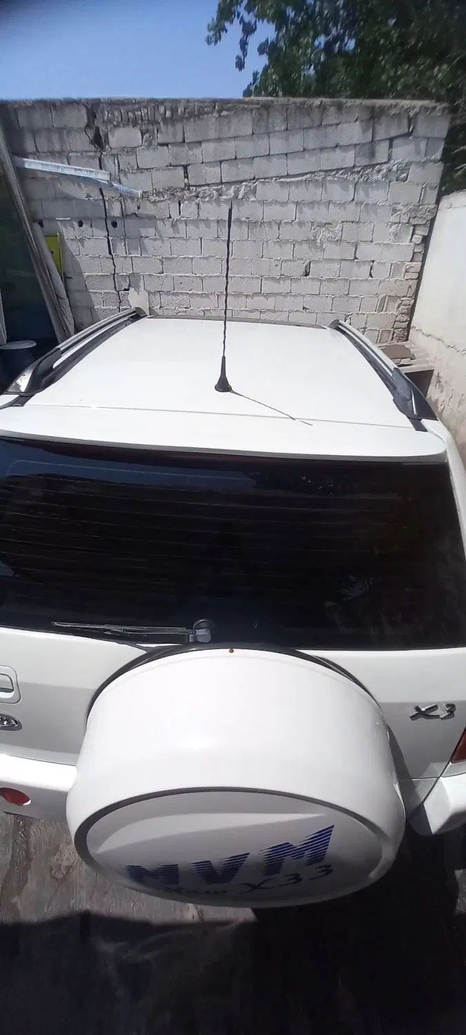 ام وی ام X33 دنده‌ای ساده - 1390