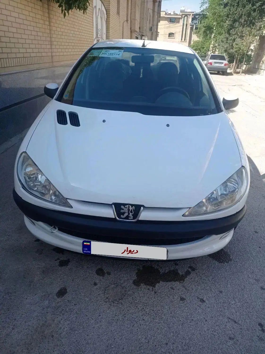 پژو ۲۰۶ صندوق دار v8 - 1393