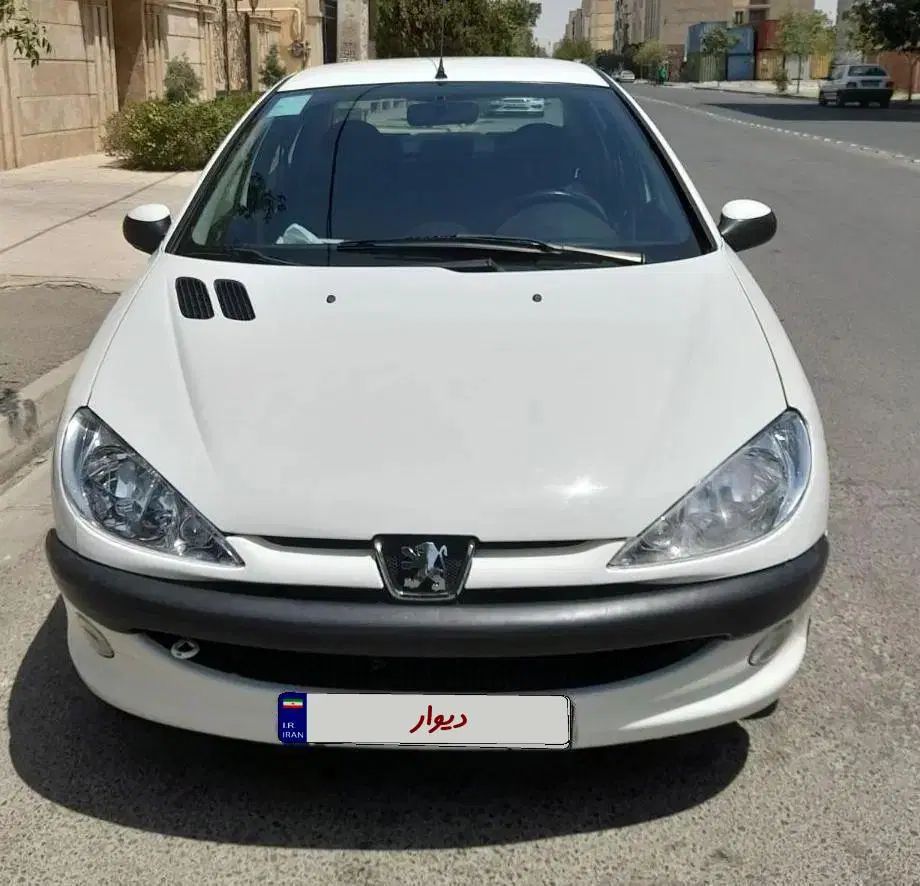 پژو ۲۰۶ صندوق دار v8 - 1396