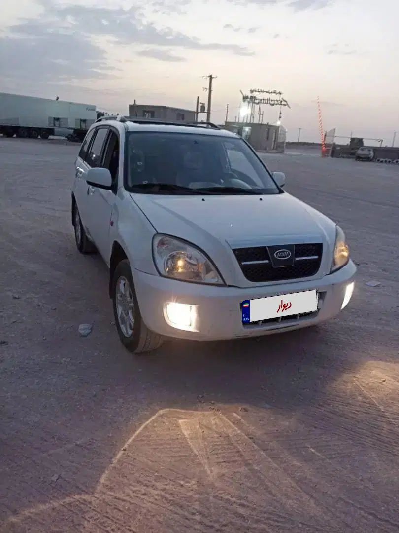 ام وی ام X33 دنده‌ای ساده - 1390