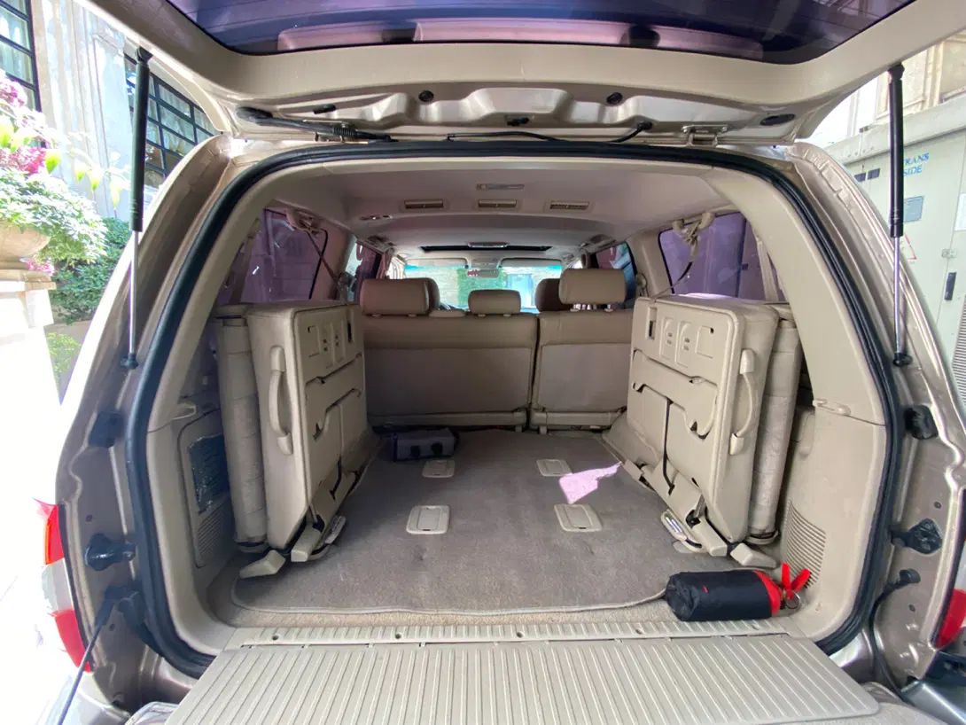 تویوتا لندکروز VXR نسل ۵ - 2006