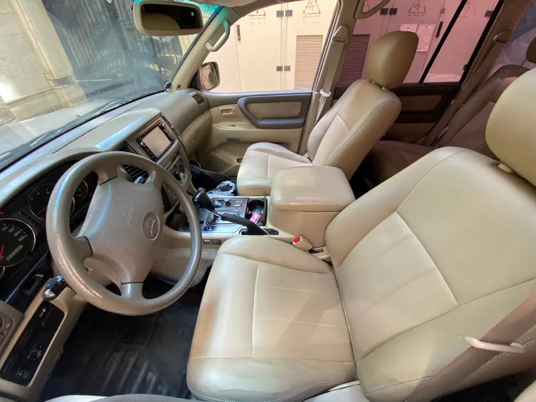 تویوتا لندکروز VXR نسل ۵ - 2006