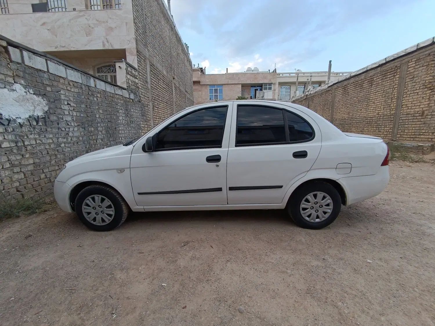 تیبا صندوق دار EX - 1391