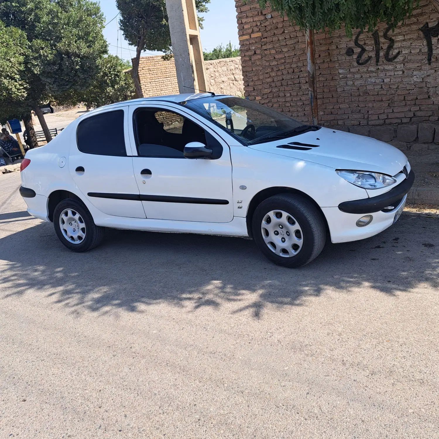 پژو ۲۰۶ صندوق دار v8 - 1395