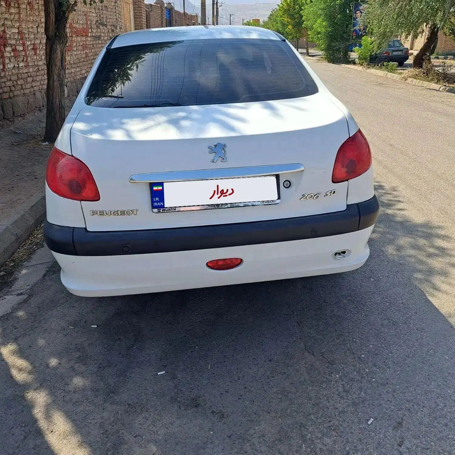 پژو ۲۰۶ صندوق دار v8 - 1395