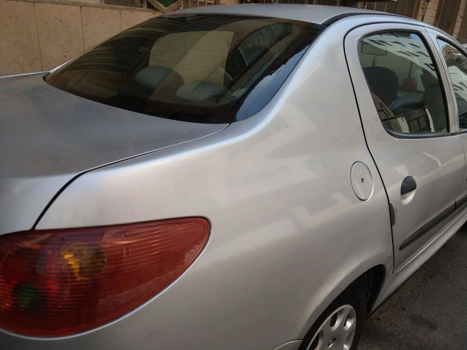 پژو ۲۰۶ صندوق دار v8 - 1392