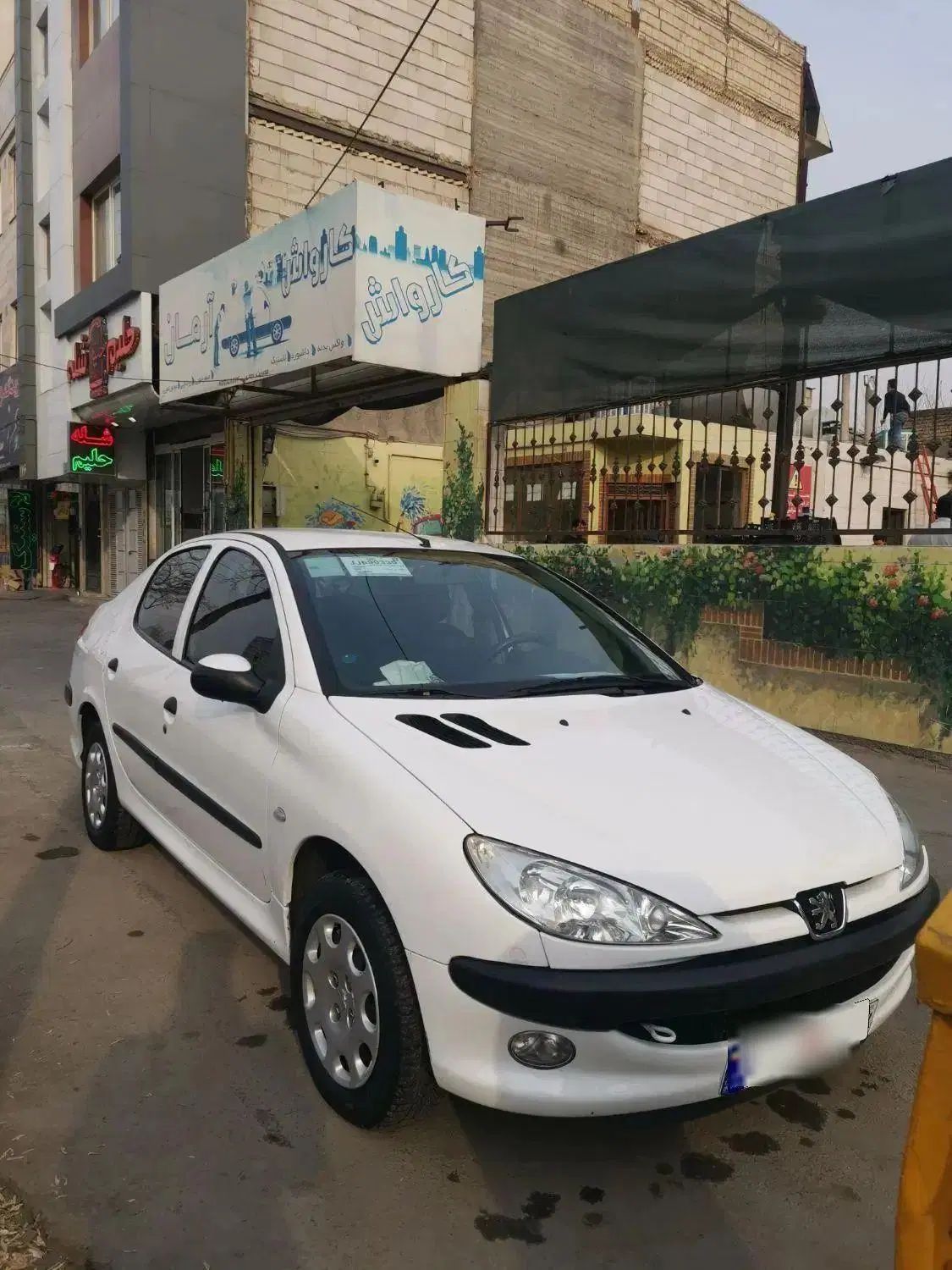 پژو ۲۰۶ صندوق دار v8 - 1397