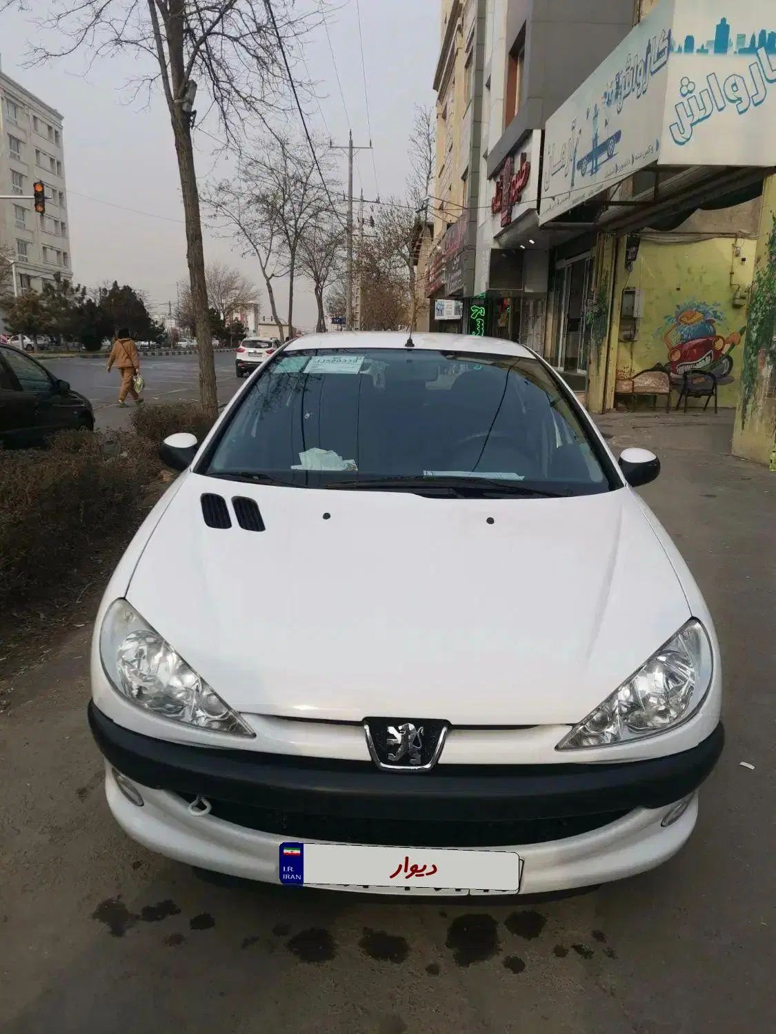 پژو ۲۰۶ صندوق دار v8 - 1397