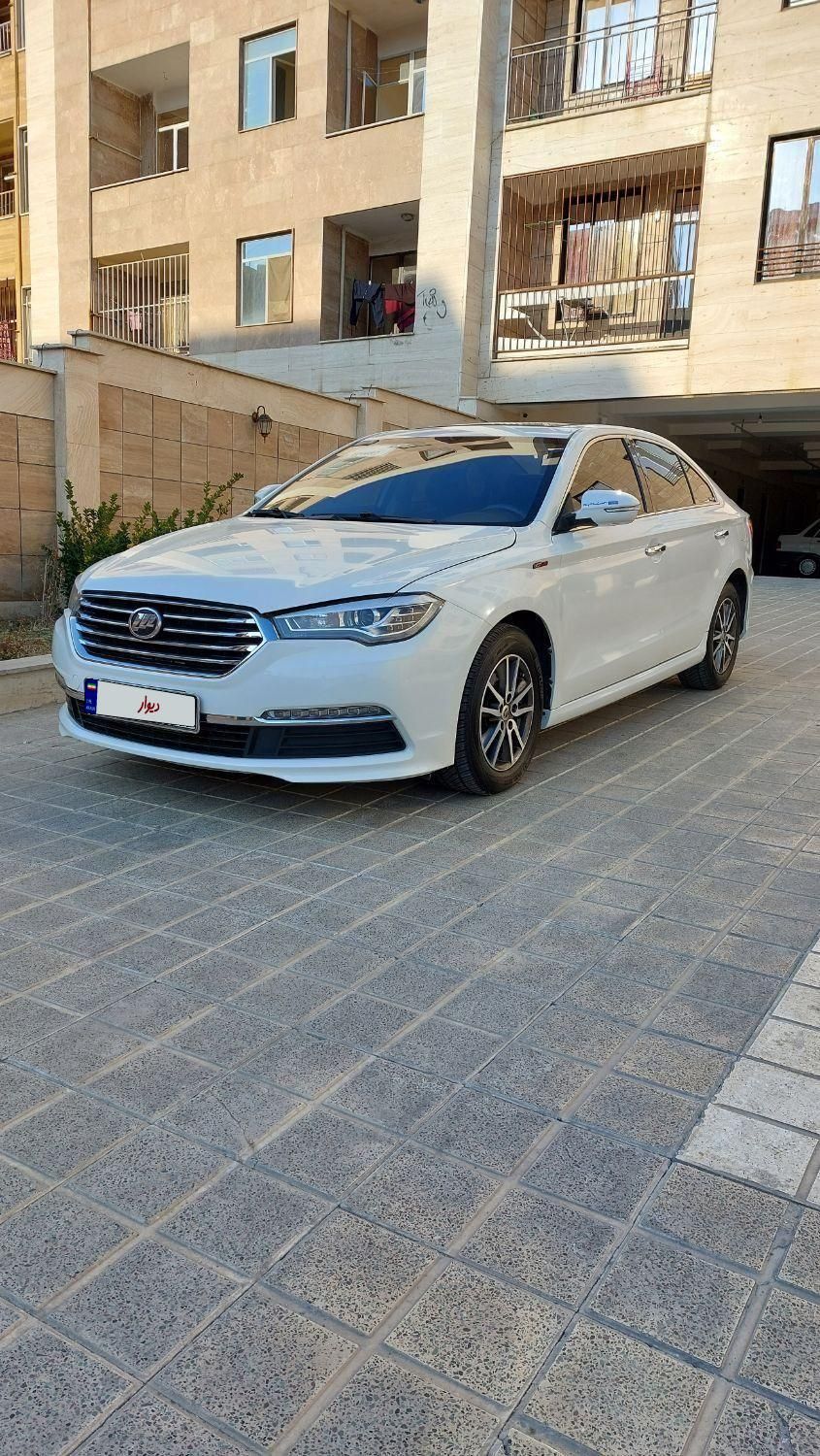لیفان 820 اتوماتیک - 1395