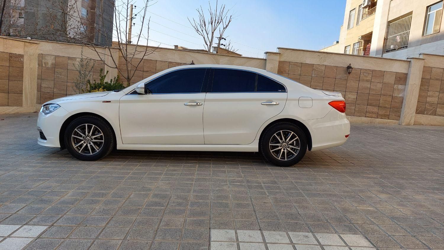 لیفان 820 اتوماتیک - 1395