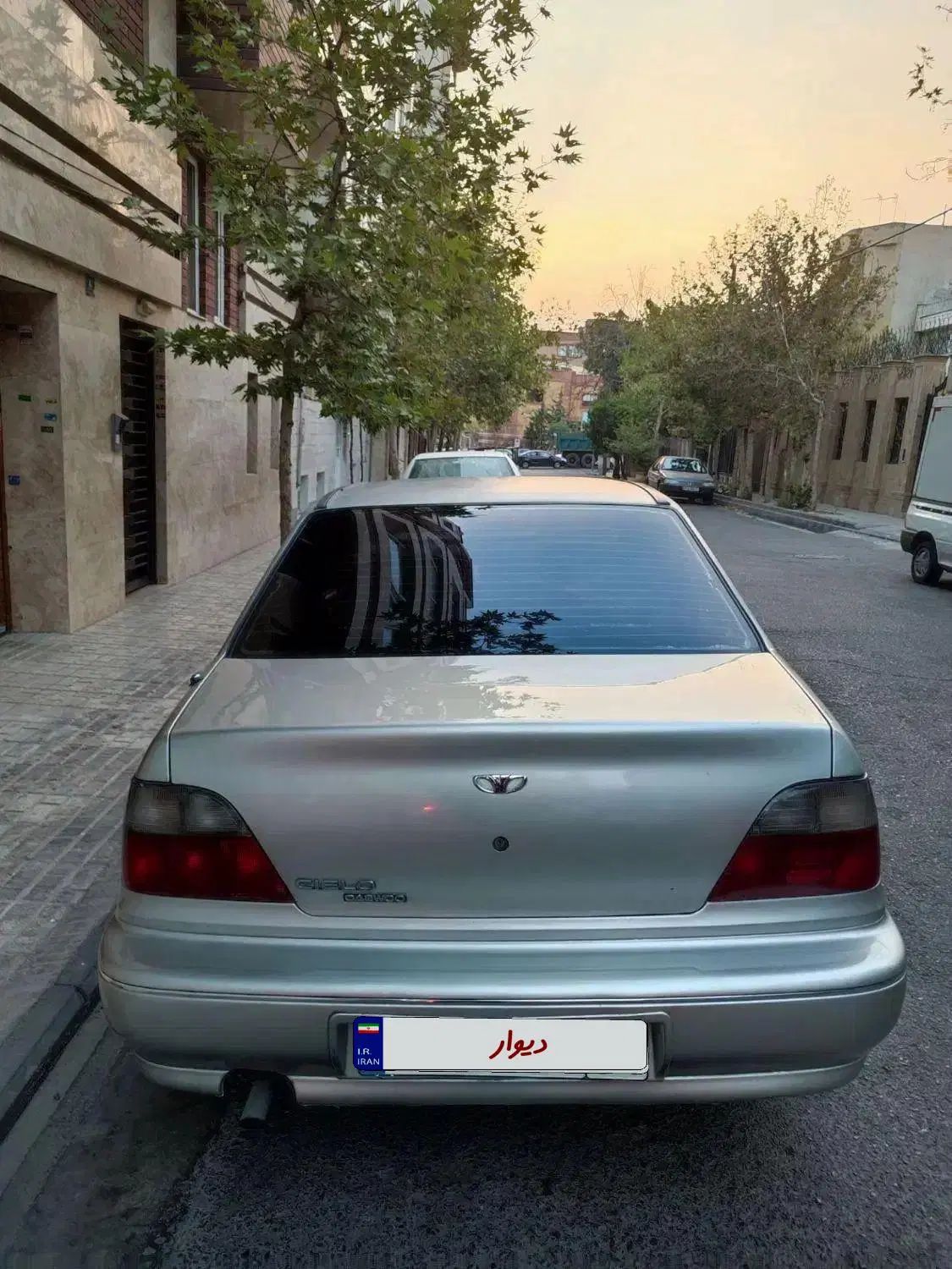 دوو سیلو سدان - 1382