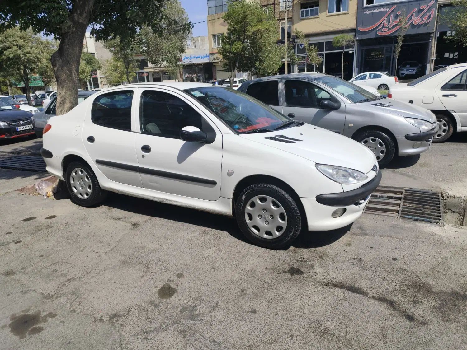 پژو ۲۰۶ صندوق دار v8 - 1393