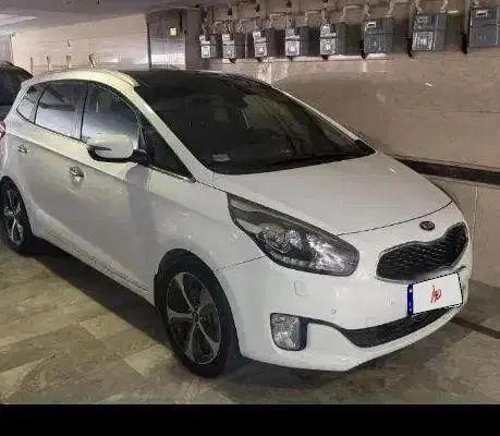 کیا کارنز فول UN - 2016