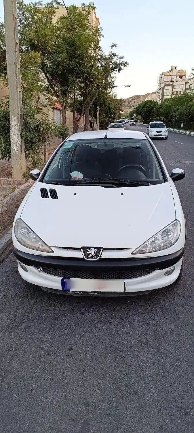 پژو ۲۰۶ صندوق دار v8 - 1396
