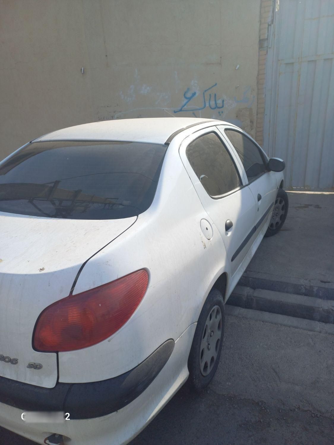 پژو ۲۰۶ صندوق دار v8 - 1398