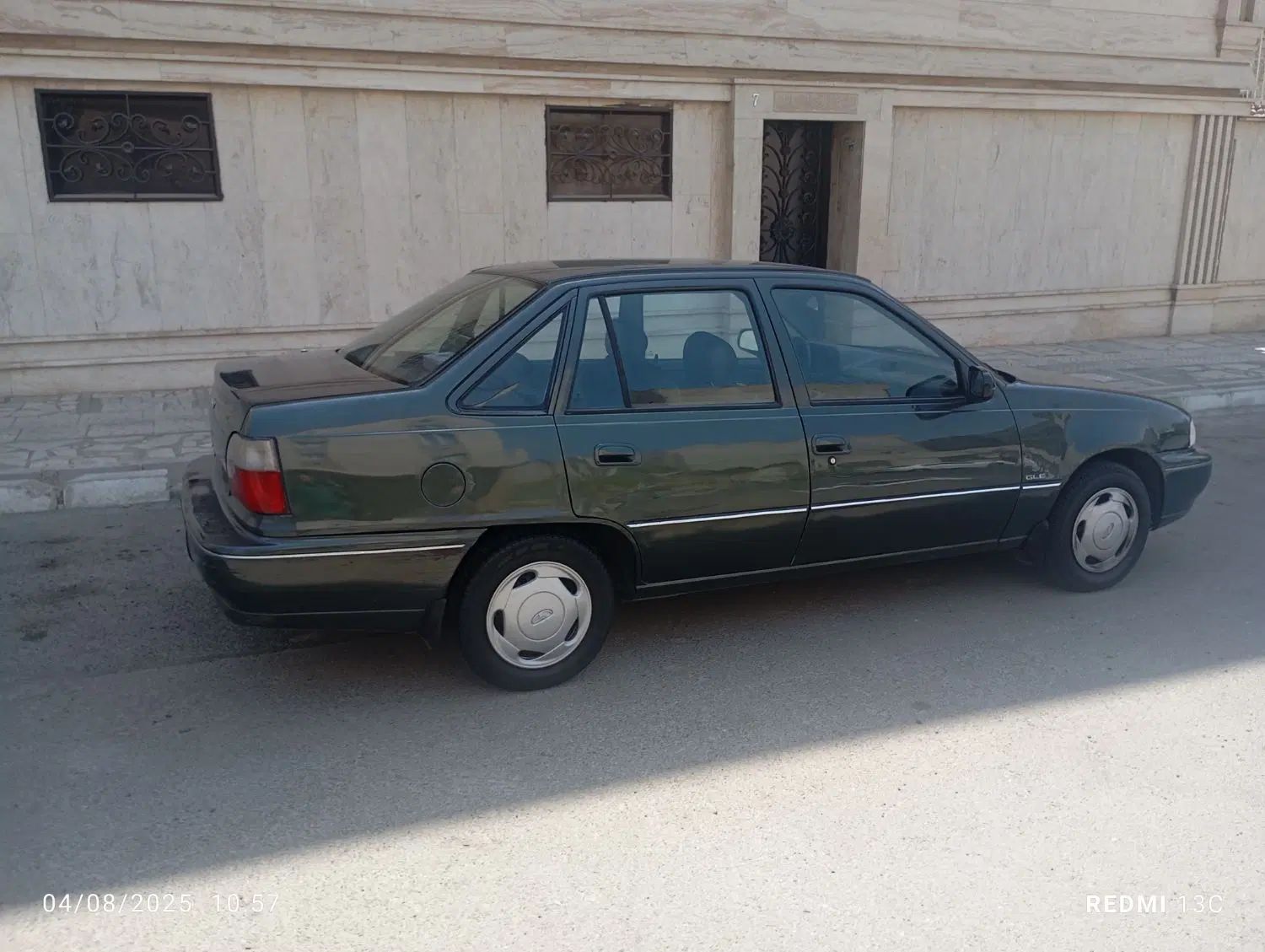 دوو سیلو سدان - 1381