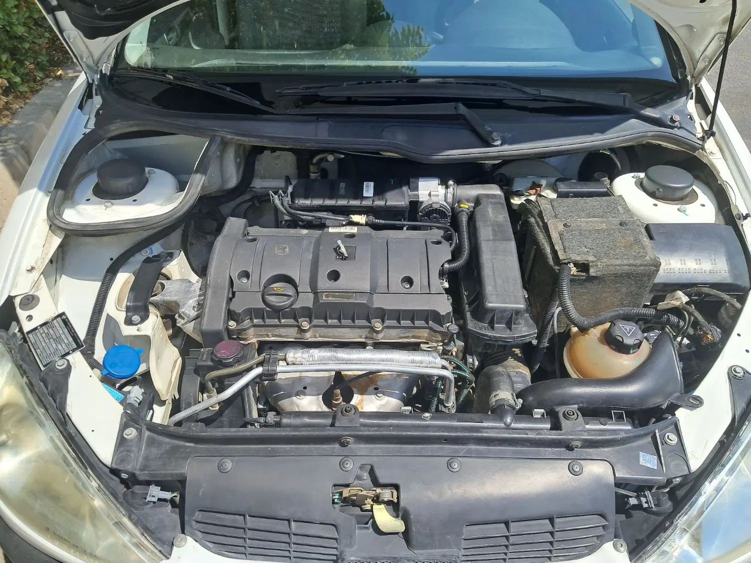پژو ۲۰۶ صندوق دار v8 - 1398