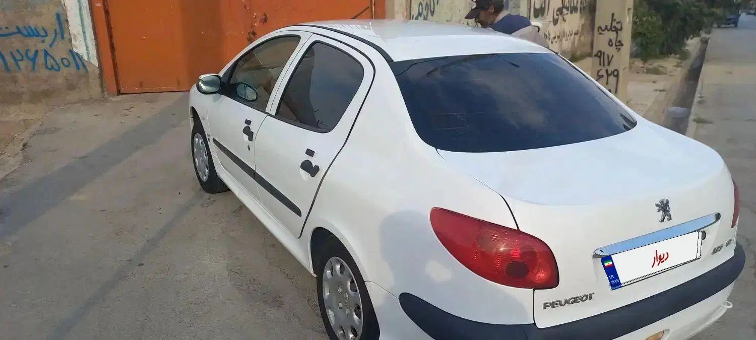 پژو ۲۰۶ صندوق دار v8 - 1395