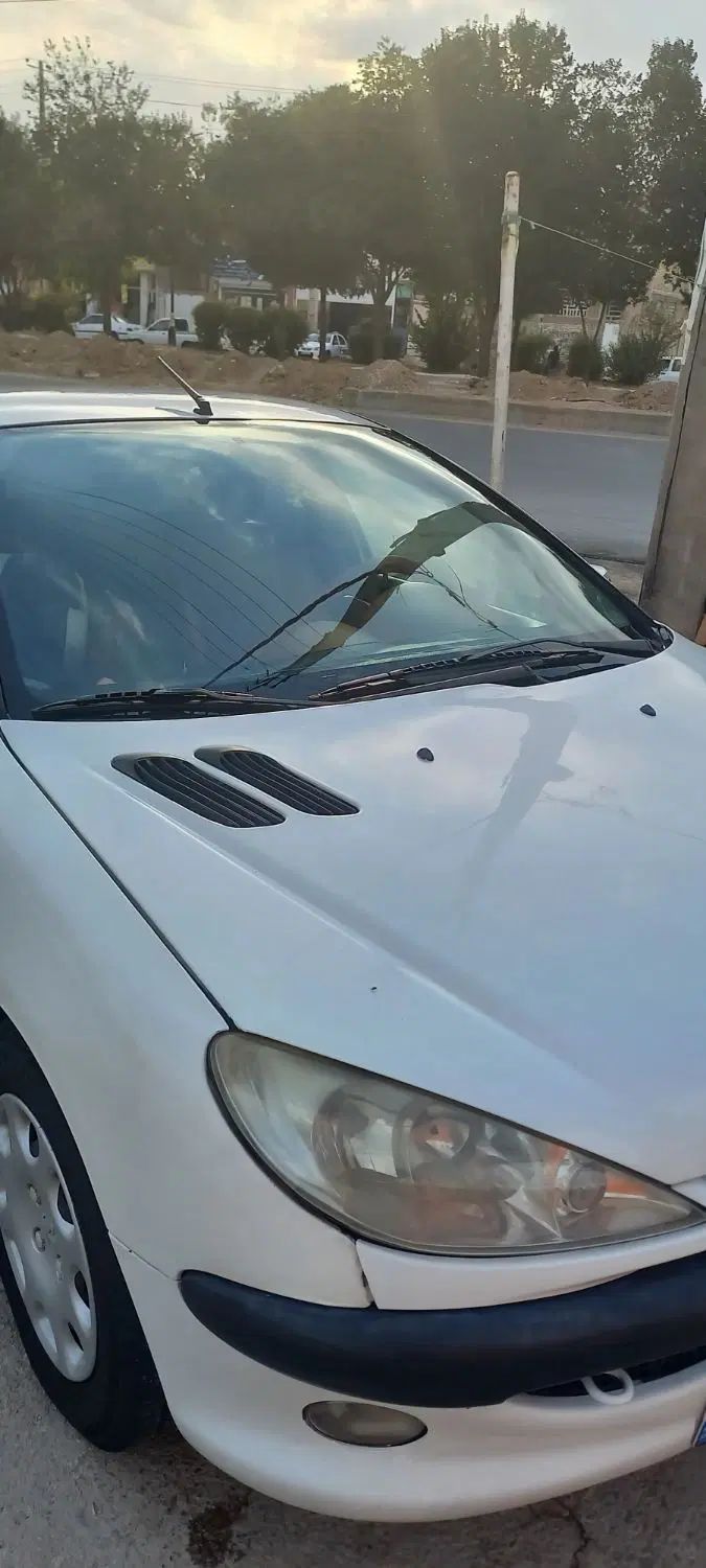 پژو ۲۰۶ صندوق دار v8 - 1395