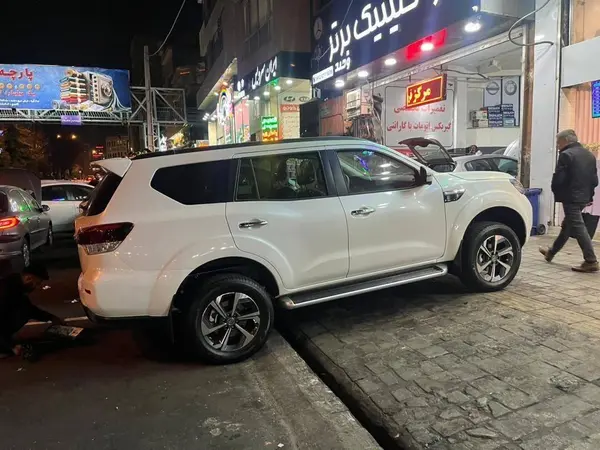 نیسان ترا ایکس - 1404
