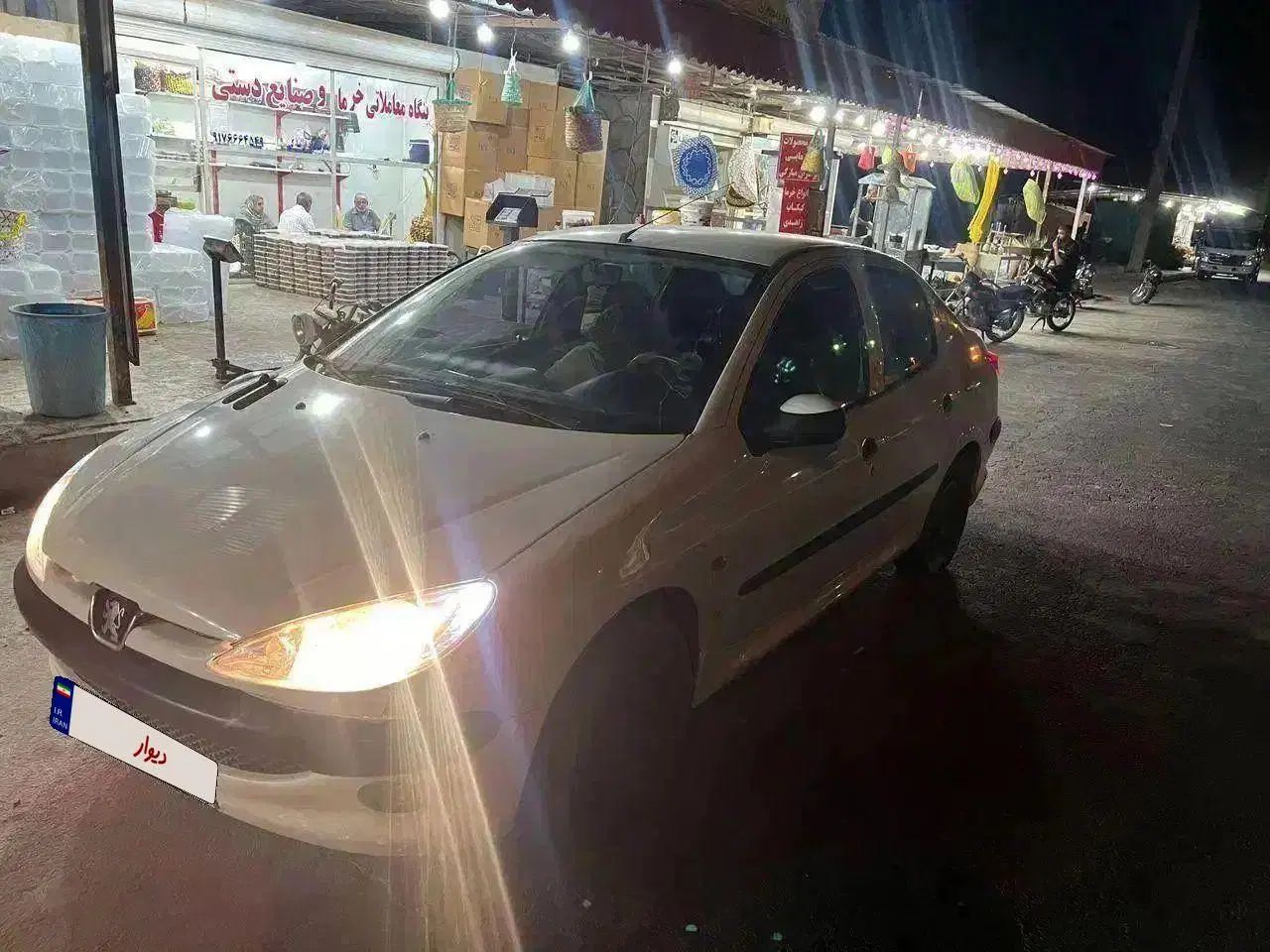 پژو ۲۰۶ صندوق دار v8 - 1393