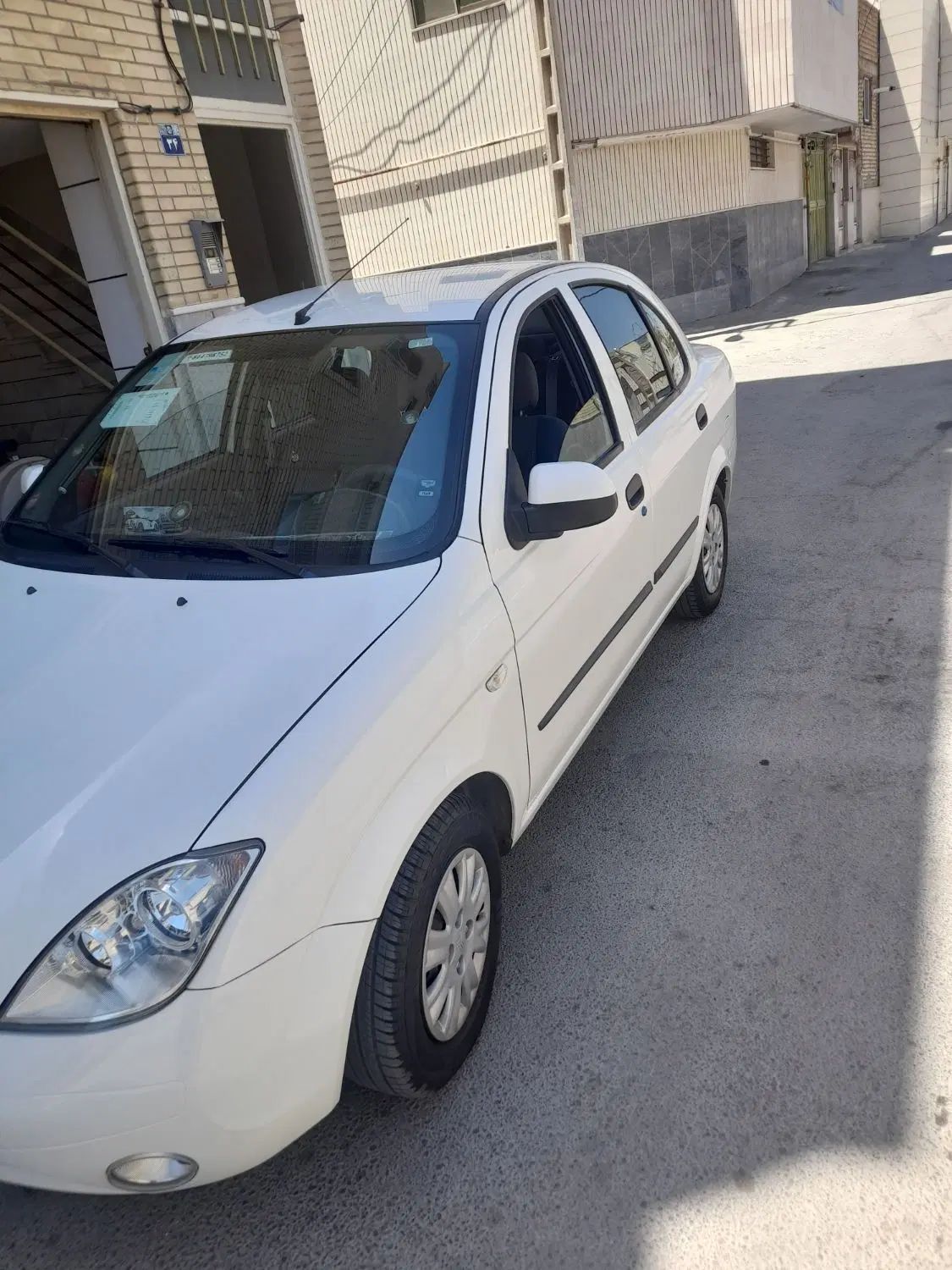 تیبا صندوق دار EX - 1395