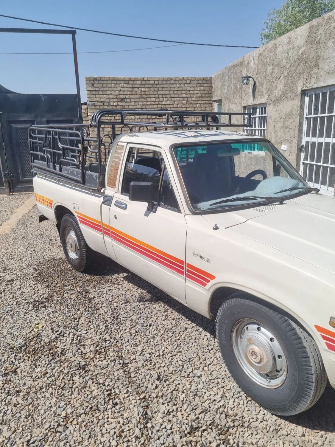 تویوتا کمری XLE - 1402