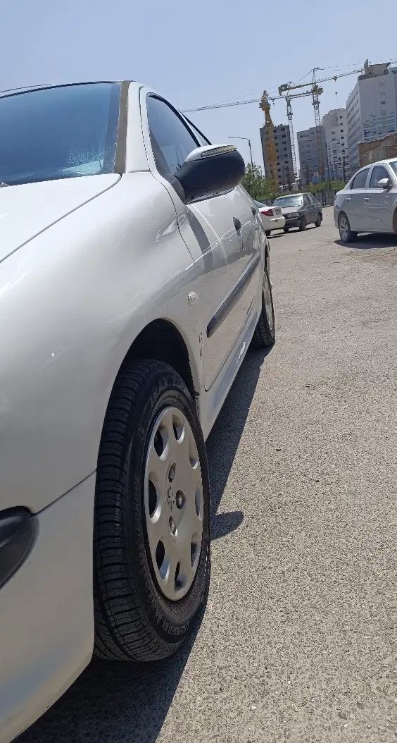پژو ۲۰۶ صندوق دار v8 - 1394
