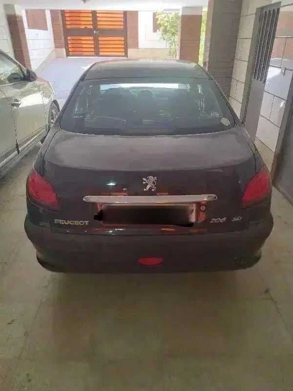 پژو ۲۰۶ صندوق دار v8 - 1392