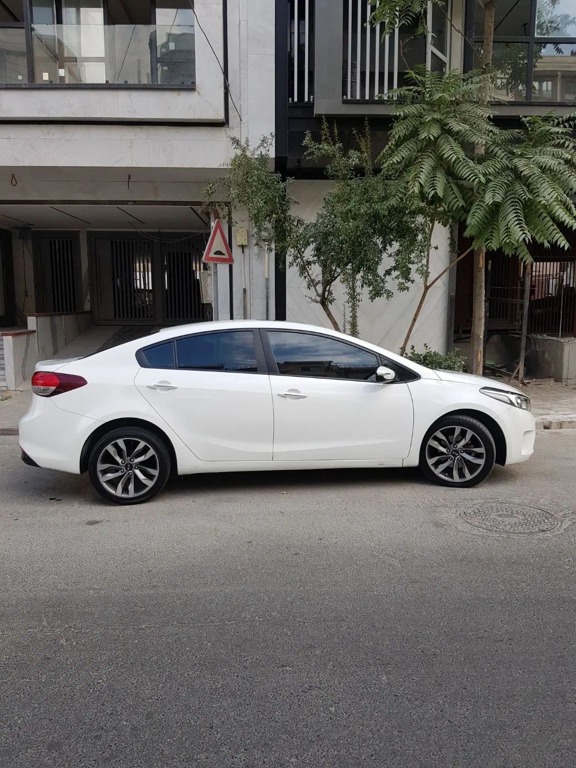 کیا سراتو 2.0 لیتر اتوماتیک GT لاین - 2017